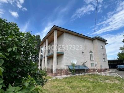 Дом · 9 комнат · 250 м², Мерей 4 — Кенесары за 60 000 〒 в Бурабае