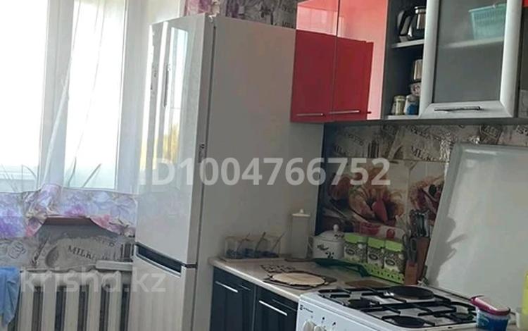2-бөлмелі пәтер · 52.3 м² · 2/2 қабат, Тұрсынғазы Рахимов 4 — Остановка умс, нахаловка, бағасы: 12.5 млн ₸ в Семее — фото 2