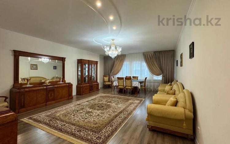 4-комнатная квартира · 202.1 м² · 6/12 этаж, Кунаева 29 — Золотой квадрат Левого берега за ~ 150 млн ₸ в Астане, Есильский р-н — фото 2