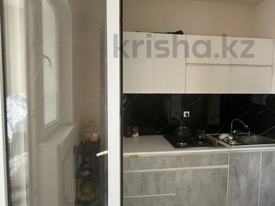 2-бөлмелі пәтер · 70 м² · 6/9 қабат, Нұрсая ш/а., Султан Бейбарыс 437, бағасы: 32 млн ₸ в Атырау, мкр Нурсая