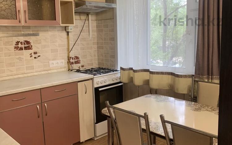 3-комнатная квартира · 56.5 м² · 2/5 этаж, мкр Новый Город, пр. Н. Абдирова 34/1 — Ул. Гоголя, ул. Ерубаева, ул. Алиханова за 24.5 млн ₸ в Караганде, Казыбек би р-н — фото 2