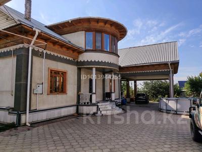 Отдельный дом · 7 комнат · 350 м² · 50 сот., Хамраева 82 за 1 млрд ₸ в 