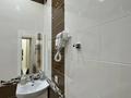 1-комнатная квартира · 50 м² · 8/10 этаж, Алии Молдагуловой 30б — Стадион ТЦ Алия Центр города за 14 000 〒 в Актобе — фото 13