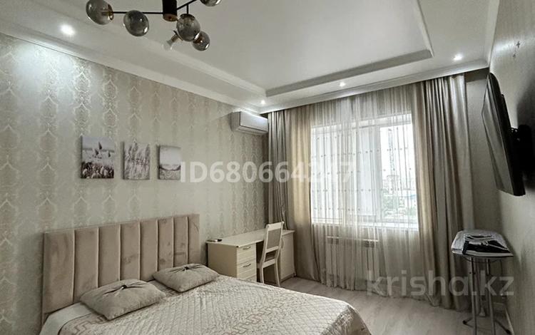 1-бөлмелі пәтер · 50 м² · 8/10 қабат · тәулік бойы, Алии Молдагуловой 30б — Стадион ТЦ Алия Центр города, бағасы: 14 000 〒 в Актобе — фото 23