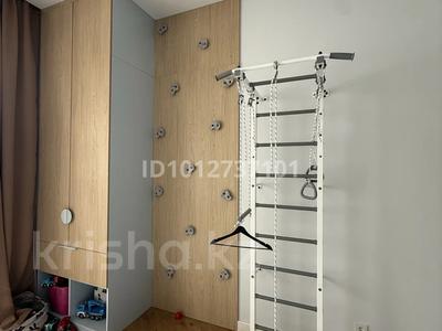 3-бөлмелі пәтер · 120 м² · 1/17 қабат, Аль-Фараби 41, бағасы: 200 млн ₸ в Алматы, Бостандыкский р-н