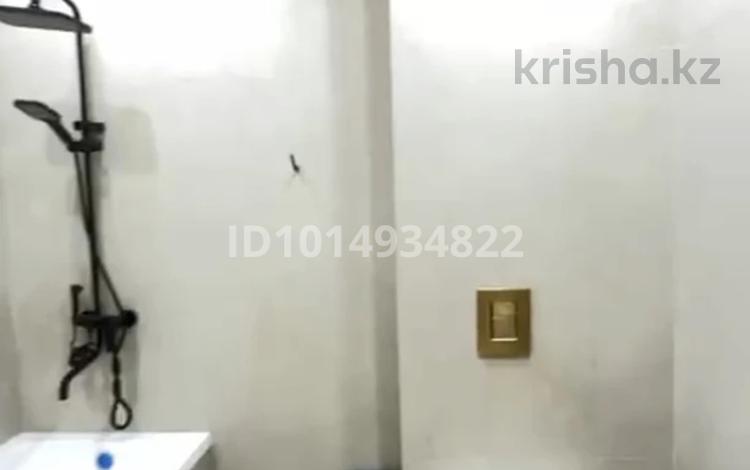 2-бөлмелі пәтер · 49 м² · 2/12 қабат, СТ Монтажник, Кошкарбаева 39в/1, бағасы: 280 000 ₸ в  — фото 2