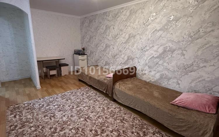 1-комнатная квартира · 29.3 м² · 1/5 этаж, мкр Карасу 18 за 80 000 ₸ в Таразе — фото 2