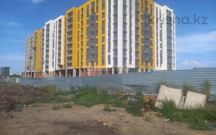 1-комнатная квартира · 36.11 м² · 3/9 этаж, Е 418 10 за 14.5 млн ₸ в Астане, Нура р-н — фото 34