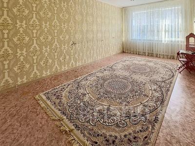 3-комнатная квартира, 66 м², 1/10 этаж, болатбаева за 23.9 млн 〒 в Петропавловске