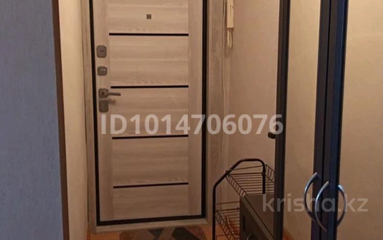 2-бөлмелі пәтер · 47 м² · 3/5 қабат, 3 мкр 16 — Между ТЦ Казахстан и Центральным рынком, бағасы: 12 млн ₸ в Степногорске — фото 2