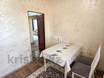 Продажа квартир в Жетысу обл.: 2-комнатная квартира · 55 м² · 2/5 этаж, болшак за 23.5 млн 〒 2-комнатная квартира · 55 м² · 2/5 этаж, болшак за 23.5 млн 〒 в Талдыкоргане, мкр Болашак