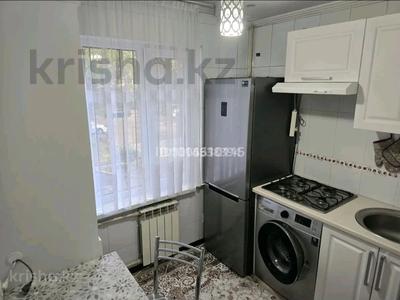 3-комнатная квартира · 56.5 м² · 2/5 этаж, мкр Аксай-2 19 — Төле би Сайна и Момышулы за 300 000 ₸ в Алматы, Ауэзовский р-н