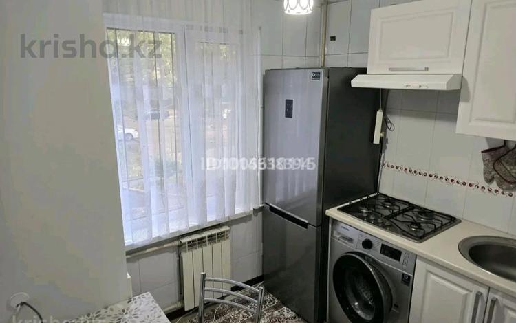 3-комнатная квартира · 56.5 м² · 2/5 этаж, мкр Аксай-2 19 — Төле би Сайна и Момышулы за 300 000 ₸ в Алматы, Ауэзовский р-н — фото 2