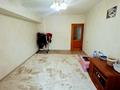 2-комнатная квартира · 64 м² · 2/5 этаж, мкр Мамыр-1 — Продается с мебелью и техникой! за 44 млн ₸ в Алматы, Ауэзовский р-н — фото 2
