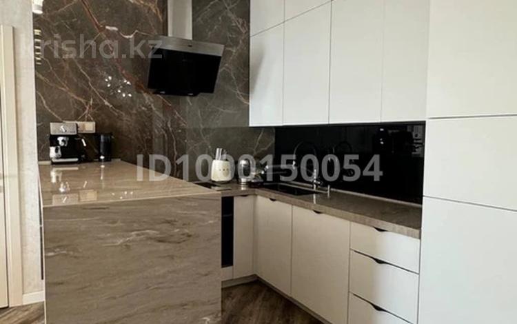 3-комнатная квартира · 65 м² · 15/16 этаж, Ержанова 34/1 за 66 млн ₸ в Караганде, Казыбек би р-н — фото 2