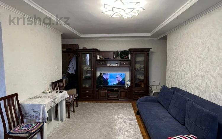 3-комнатная квартира · 54.2 м² · 3/4 этаж, СПАРТАКА — ЦЕМПОСЕЛОК за 18 млн 〒 в Семее — фото 3