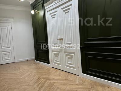 Пәтерлер в Атырауской обл.: 3-бөлмелі пәтер · 117 м² · 1/7 қабат, Нуртас Ондасынов 16 — Ауэзова, бағасы: 59 млн 〒 3-бөлмелі пәтер · 117 м² · 1/7 қабат, Нуртас Ондасынов 16 — Ауэзова, бағасы: 59 млн 〒 в Атырау, мкр Жилгородок