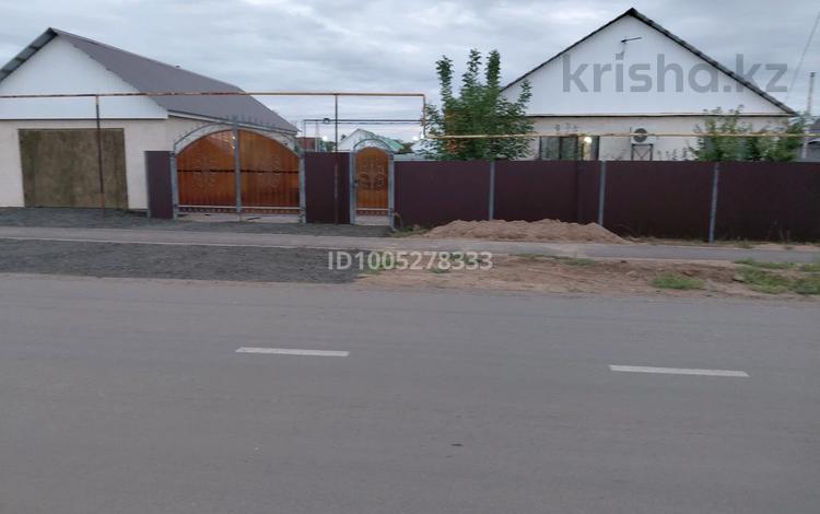 Отдельный дом · 4 комнаты · 130 м² · 10 сот., Коркем 8 — Школа за 29 млн 〒 в Подстепном — фото 2