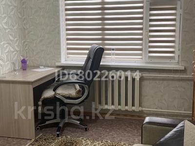 Продажа квартир в Жетысу обл.: 4-комнатная квартира · 80.9 м² · 2/5 этаж, Конаева 36а — Напротив Тоймарт за 28 млн 〒 4-комнатная квартира · 80.9 м² · 2/5 этаж, Конаева 36а — Напротив Тоймарт за 28 млн 〒 в Талдыкоргане, мкр Жастар