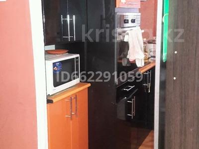 6-комнатная квартира · 96 м² · 1/5 этаж, Майкудук, Восток-2 мкр 9 за 23 млн 〒 в Караганде, Алихана Бокейханова р-н