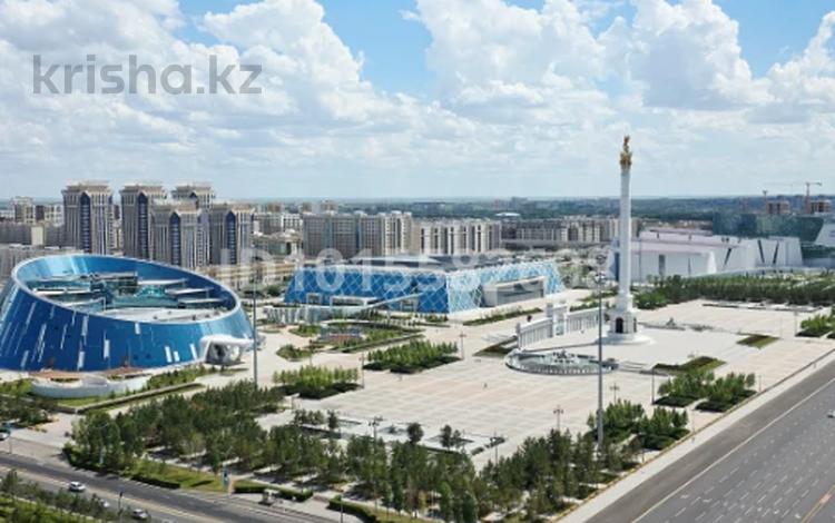 3-бөлмелі пәтер · 97.4 м² · 20/22 қабат, Кошкарбаева 10 — Таелсиздик, бағасы: 73 млн ₸ в Астане, Сарайшык р-н — фото 2