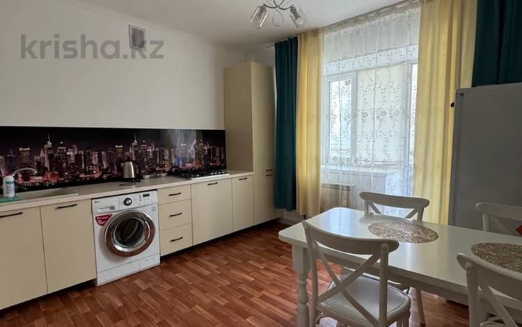 1-бөлмелі пәтер · 38 м² · 2/9 қабат, мкр. Алтын орда 21а — Теннистный корт, бағасы: 10 000 ₸ в Актобе — фото 2