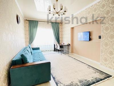 2-комнатная квартира, 63 м², 1/17 этаж, мкр Мамыр-1 за ~ 42 млн 〒 в Алматы, Ауэзовский р-н