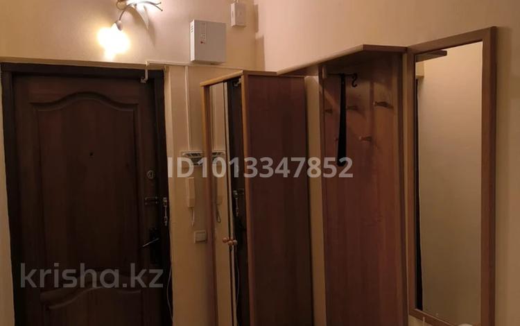 3-бөлмелі пәтер · 70 м² · 8/9 қабат, Достык — Достык угол Хаджи Мукана, бағасы: 400 000 ₸ в Алматы, Медеуский р-н — фото 2