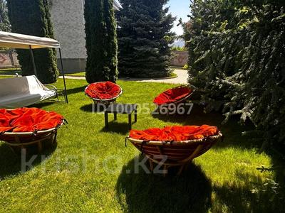 Дом · 6 комнат · 500 м², мкр Каргалы, Кенесары хана 50 за 350 000 〒 в Алматы, Наурызбайский р-н