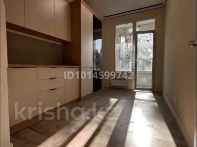 2-бөлмелі пәтер · 38 м² · 3/12 қабат, Райымбека 162/3, бағасы: 45 млн ₸ в Алматы, Алмалинский р-н