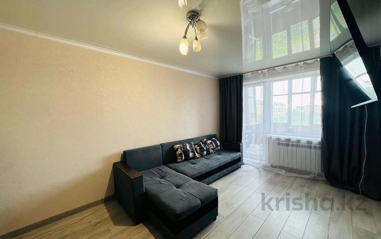 2-комнатная квартира · 48 м² · 5/5 этаж, 40 лет Победы за 8 млн ₸ в Шахтинске — фото 2