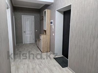 Пәтерлер в Актюбинской обл.: 2-бөлмелі пәтер · 70 м² · 5/5 қабат · ай сайын, мкр. Алтын орда, Батыс 2 — Мустафы Шокай, бағасы: 150 000 〒 2-бөлмелі пәтер · 70 м² · 5/5 қабат · ай сайын, мкр. Алтын орда, Батыс 2 — Мустафы Шокай, бағасы: 150 000 〒 в Актобе