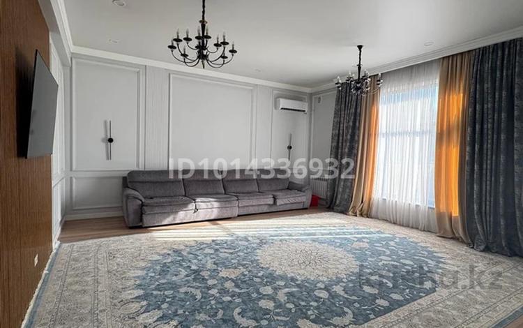Жеке үй · 5 бөлме · 280 м² · 8 жүзд., Мкр жайлау касымхан 11, бағасы: 165 млн ₸ в Туздыбастау (Калинино) — фото 2
