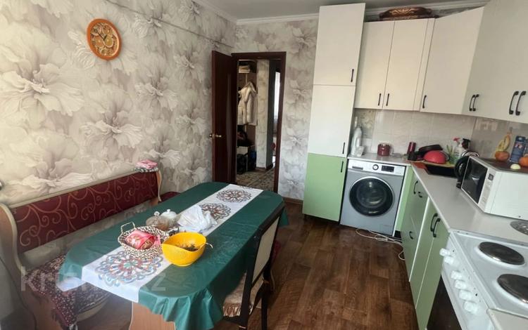 3-бөлмелі пәтер · 70.3 м² · 2/5 қабат, Сатпаева 7, бағасы: 30 млн ₸ в Усть-Каменогорске — фото 2