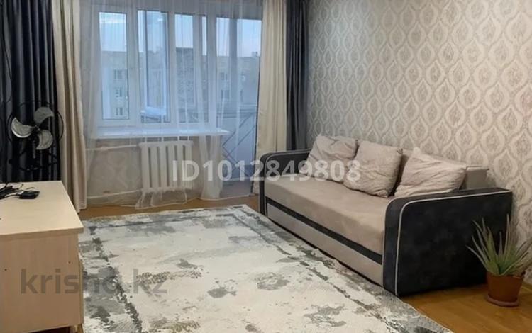2-комнатная квартира · 48 м² · 9/9 этаж, мкр Юго-Восток, 30й микрорайон 1 за 160 000 ₸ в Караганде, Казыбек би р-н — фото 2