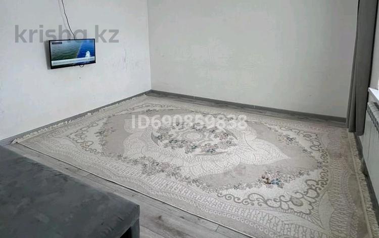 Үйдің бір бөлігі · 2 бөлме · 72 м² · 10 сот., Кабанбай батыр 81 — 5микроройон последний светофор, бағасы: 11.5 млн 〒 в Талапкер  — фото 4