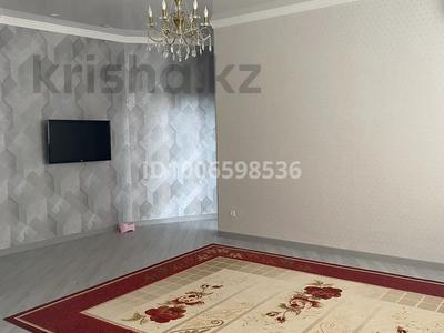 2-комнатная квартира · 65 м² · 5/11 этаж, 19-й мкр 35 за 200 000 〒 в Актау