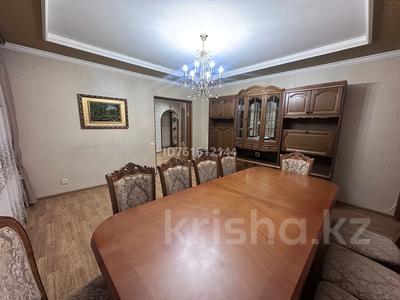4-комнатная квартира · 80 м² · 2/9 этаж, Шахтеров 5 — Строителей за 33 млн ₸ в Караганде, Казыбек би р-н