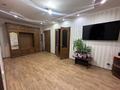4-комнатная квартира · 80 м² · 2/9 этаж, Шахтеров 5 — Строителей за 33 млн ₸ в Караганде, Казыбек би р-н — фото 2