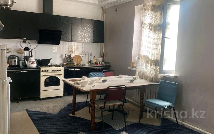 Отдельный дом · 8 комнат · 240 м² · 4.6 сот., Шапагат 17 за 55 млн 〒 в  — фото 2