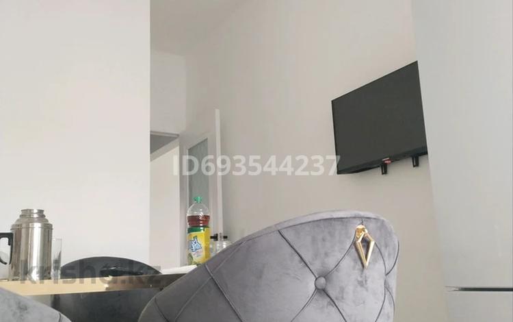 3-бөлмелі пәтер · 82 м² · 5/5 қабат, Мкр Карасу 39 — Жангельдина, бағасы: 25 млн ₸ в Шымкенте, Аль-Фарабийский р-н — фото 2