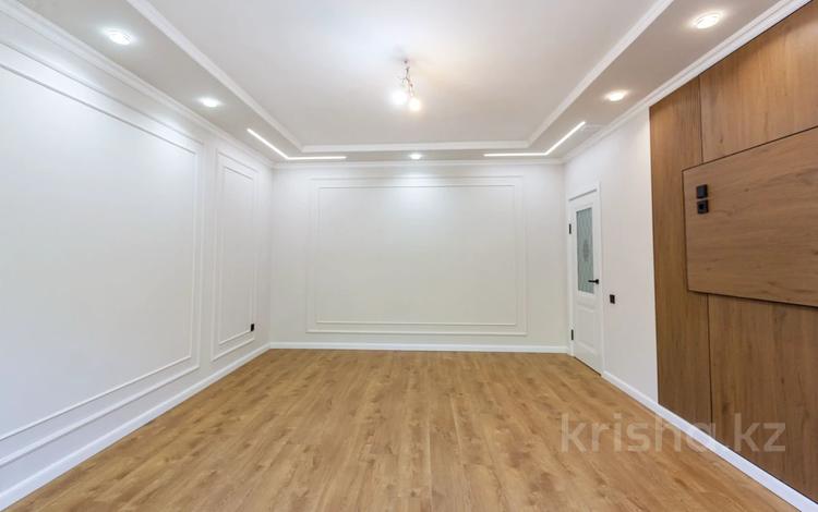 2-комнатная квартира · 61.5 м² · 3/10 этаж, мкр Аксай-1, Саина 1а за 41 млн ₸ в Алматы, Ауэзовский р-н — фото 2