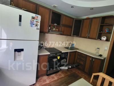 4-бөлмелі пәтер, 80 м², 3/5 қабат, мкр Юго-Восток, Мкр Юго-Восток, мкр Степной 3 4, бағасы: 30.5 млн 〒 в Караганде, Казыбек би р-н