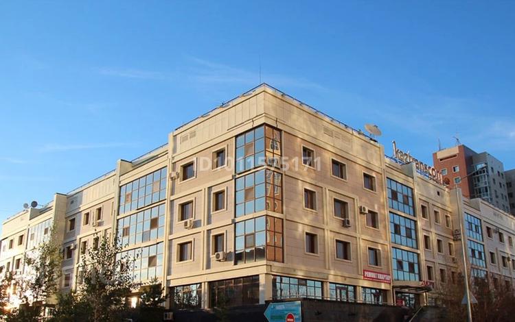 4-бөлмелі пәтер · 138 м² · 4/5 қабат, Кабанбай батыра 7/1 — Керуен сити 5 минут, школа во дворе, малоэтажный дом, бағасы: 71 млн ₸ в Астане, Нура р-н — фото 2