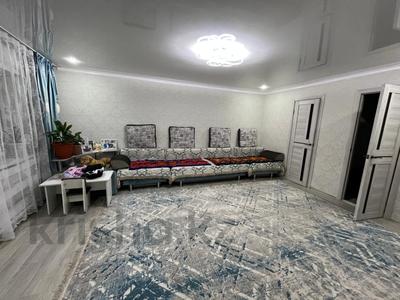 Отдельный дом · 4 комнаты · 91.3 м² · 4.12 сот., Набережная 16 за 19 млн 〒 в Семее