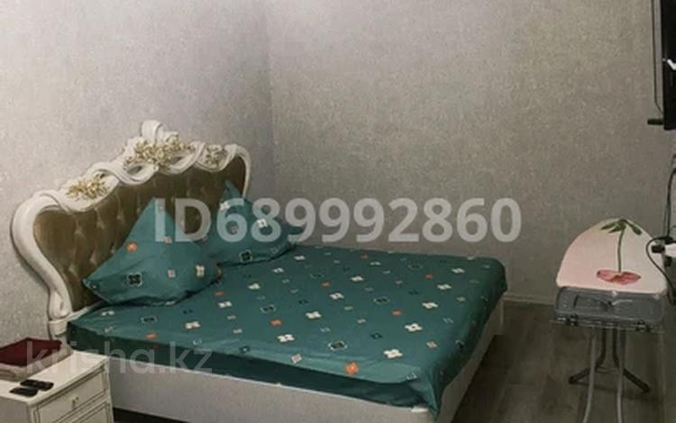 1-комнатная квартира · 40 м² · 1/5 этаж, 3 микрорайон — Остановка Байтерек за 9 000 ₸ в Кульсары — фото 2