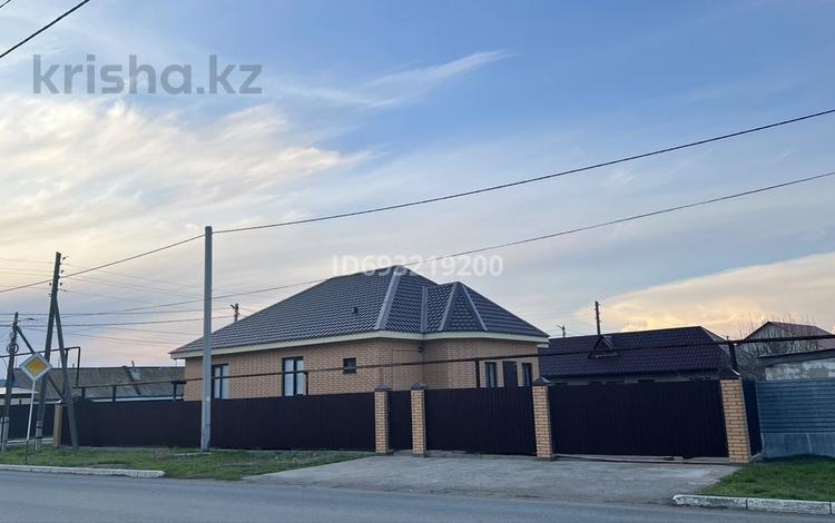Отдельный дом · 3 комнаты · 120 м² · 8 сот., Жубан молдагалиева 15 — Элеваторная за 45 млн ₸ в Аксае — фото 17