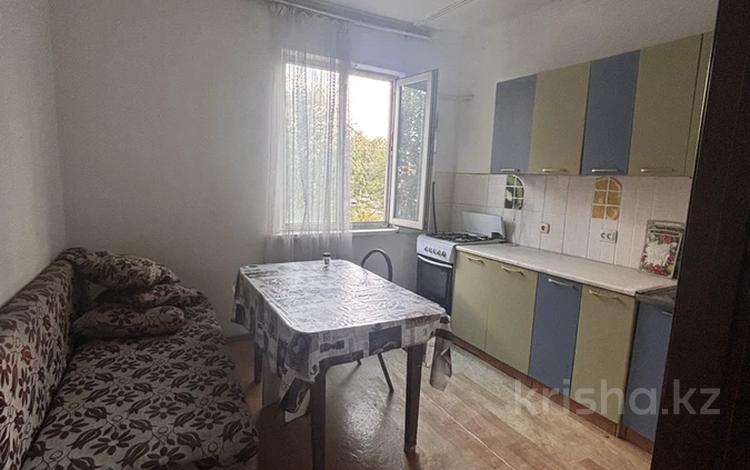 1-комнатная квартира · 40 м² · 2/6 этаж, мкр Кокжиек за 130 000 ₸ в Алматы, Жетысуский р-н — фото 2