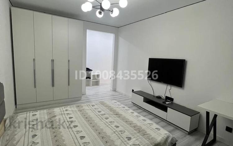 1-комнатная квартира · 40 м² · 7/12 этаж, мкр Шугыла 139/12 — Школа # 174 за 230 000 ₸ в Алматы, Наурызбайский р-н — фото 3