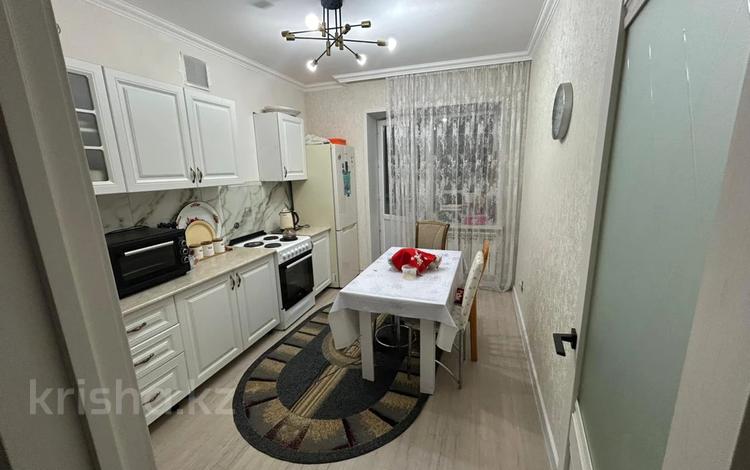 3-комнатная квартира · 70 м² · 6/9 этаж, А 92 5/2 — Байтурсынова за 300 000 ₸ в Астане, Алматы р-н — фото 2